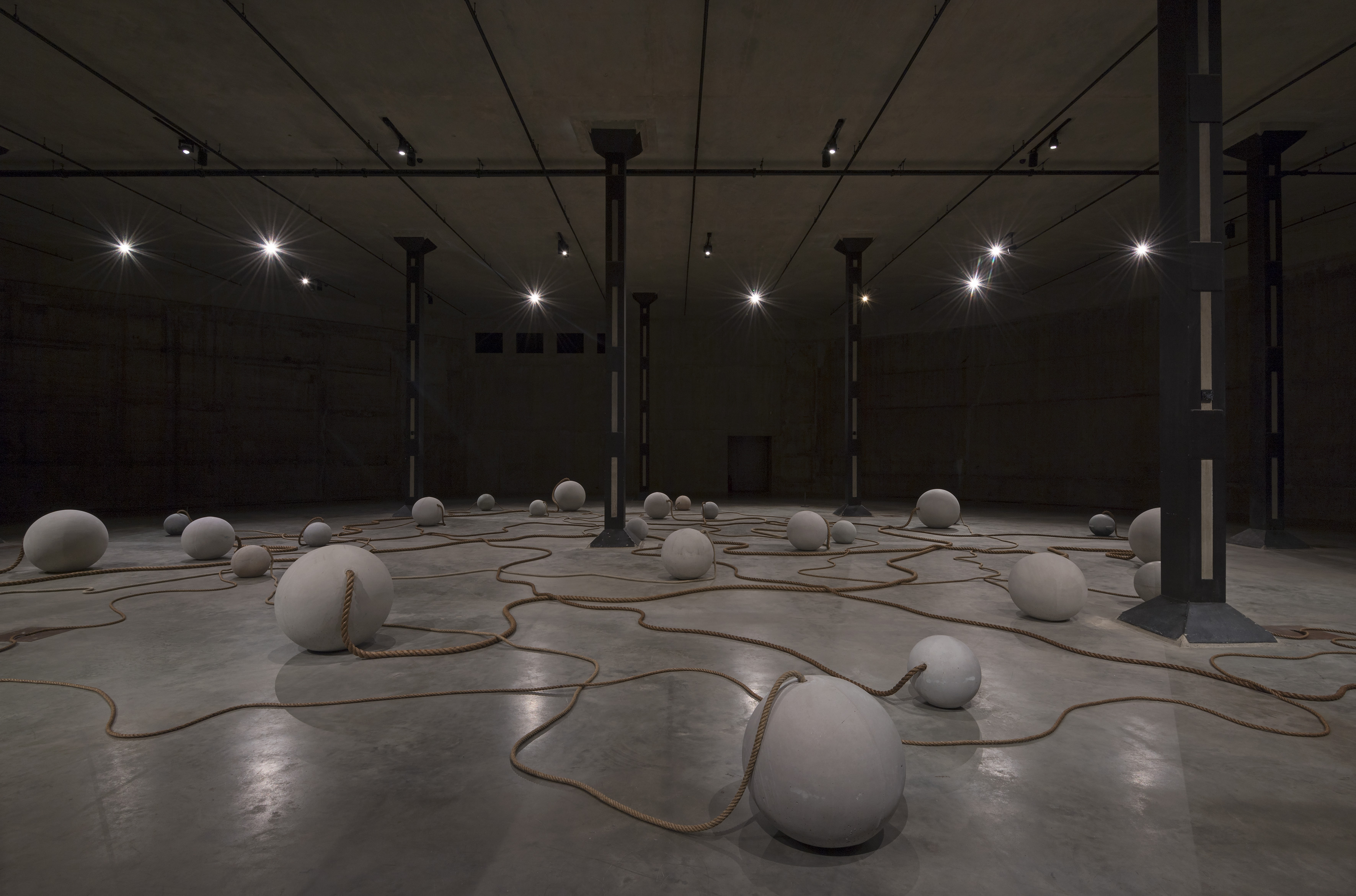 'Wetin' You Go Do?', Otobong Nkanga, Tate Modern East Tank L0, 4.05.2017