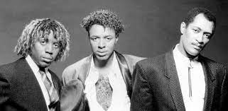 Homegrown Private Members Club: Leee John and Bill Sharpe "Intimate Glow" Album Launch